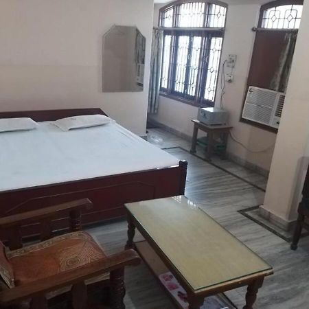 Hotel Krishan Kanhiya Jaunpur Kültér fotó