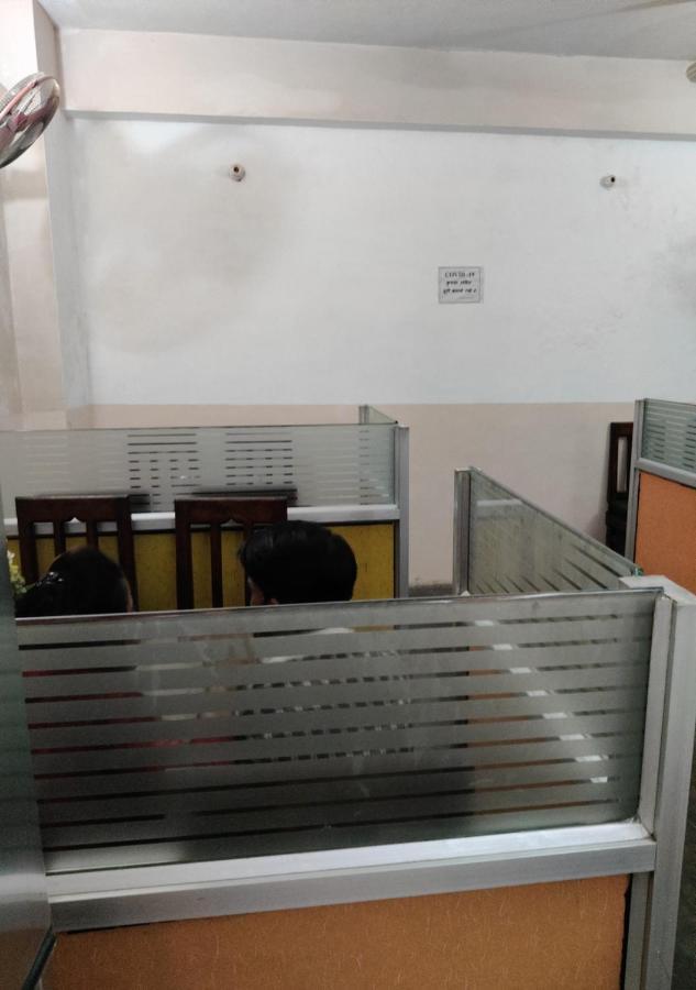 Hotel Krishan Kanhiya Jaunpur Kültér fotó