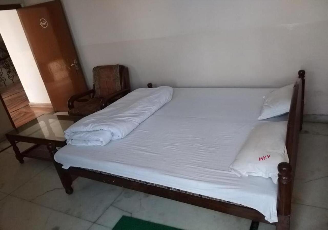 Hotel Krishan Kanhiya Jaunpur Kültér fotó