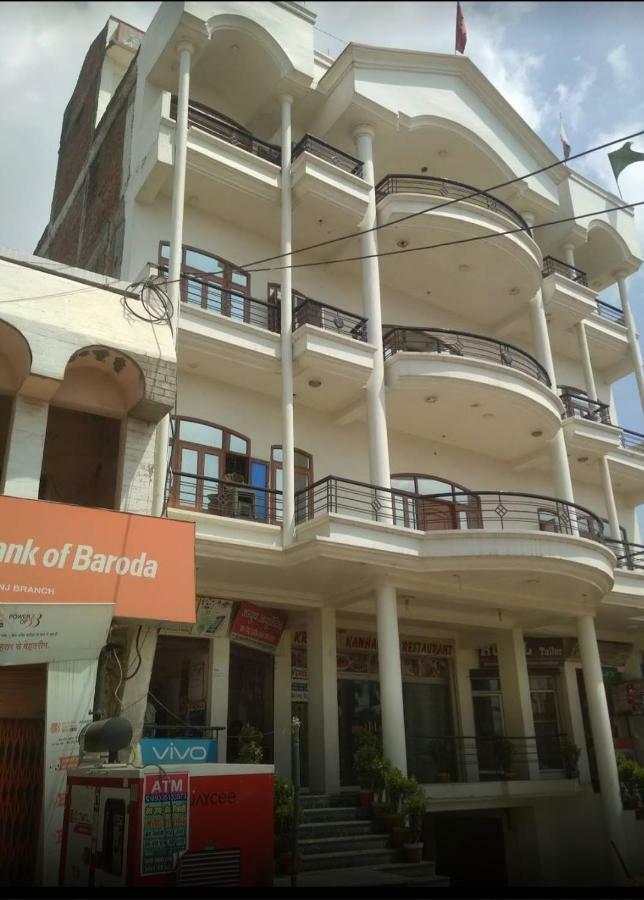 Hotel Krishan Kanhiya Jaunpur Kültér fotó